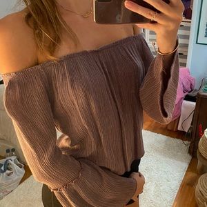 Purple off-the-shoulder shirt💜